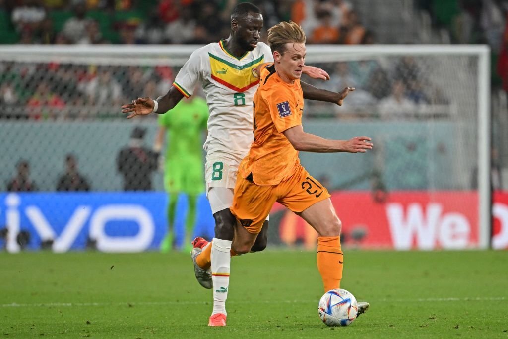 Frenkie De Jong gánh còng lưng tuyến giữa ĐT Hà Lan 2 Frenkie De Jong gánh còng lưng tuyến giữa ĐT Hà Lan 2